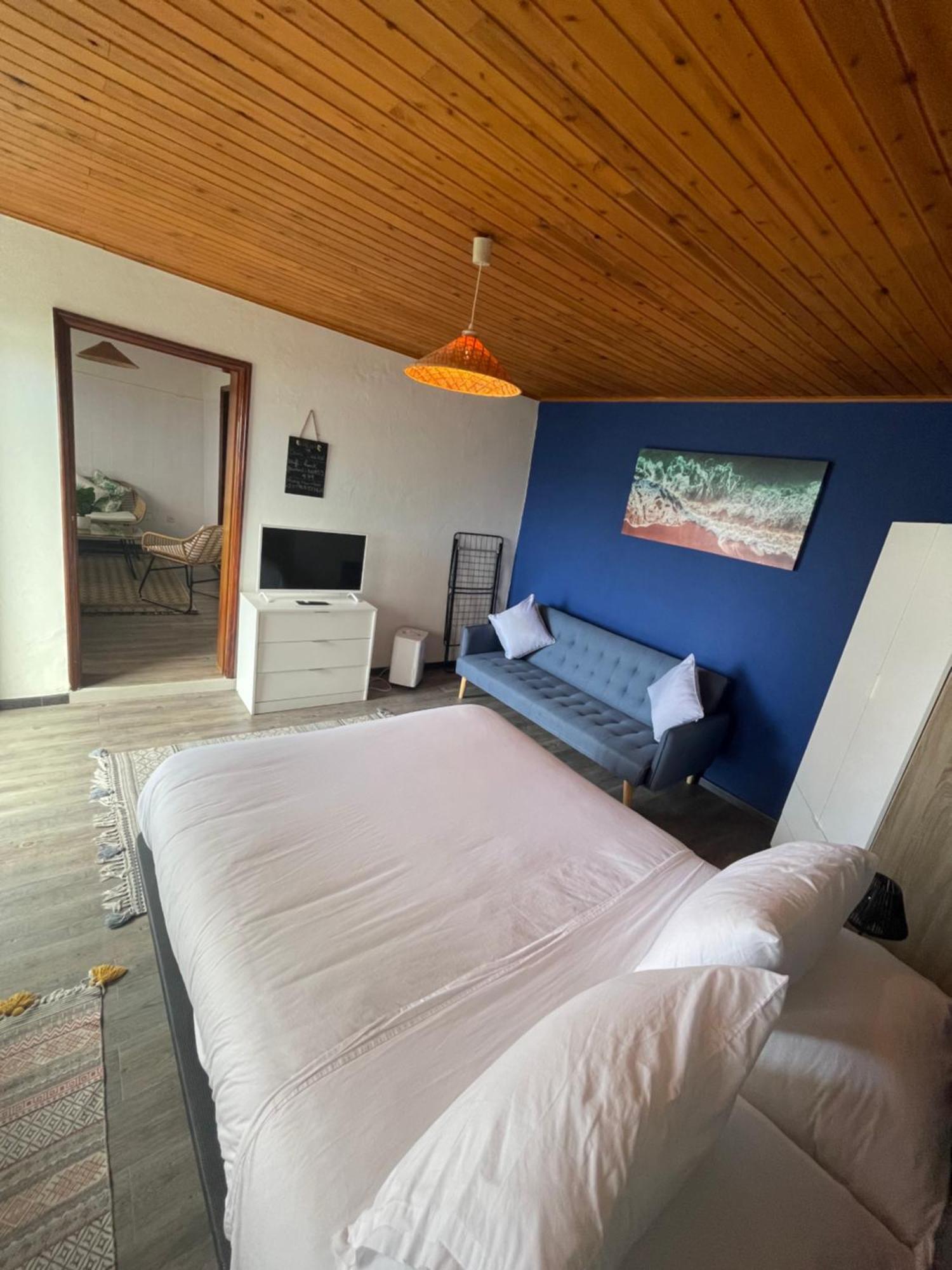 Baia Seixal Oceanfront Hotel *