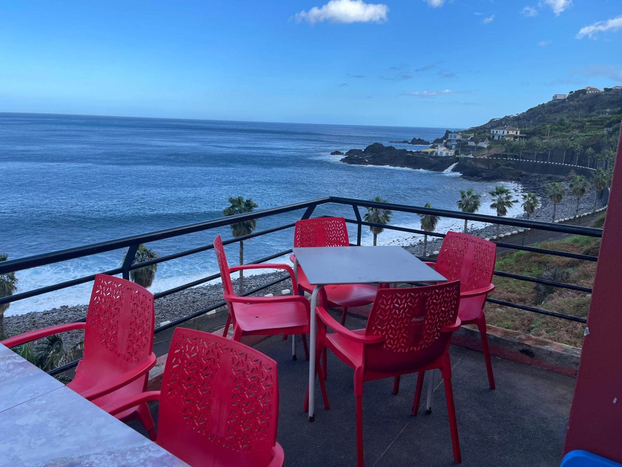 Baia Seixal Oceanfront Hotel